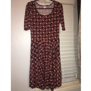 LulaRoe Nicole Dress in Reds/Black Geo Print